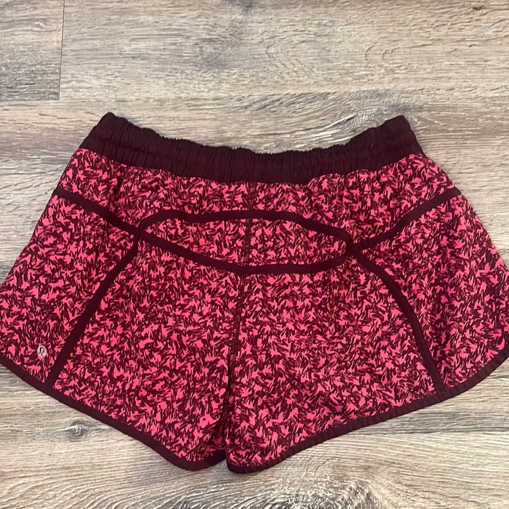 Size 12 lululemon women’s shorts.